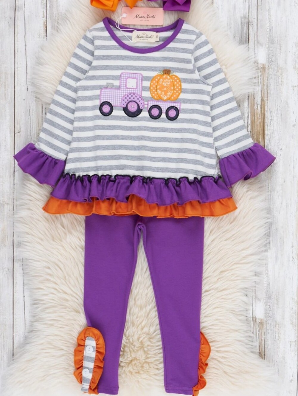 BNWT - Pumpkin Haulin’ Cutie Ruffle Outfit - size 6